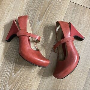 Tsubo Lesther Red Women's Heels sz 7